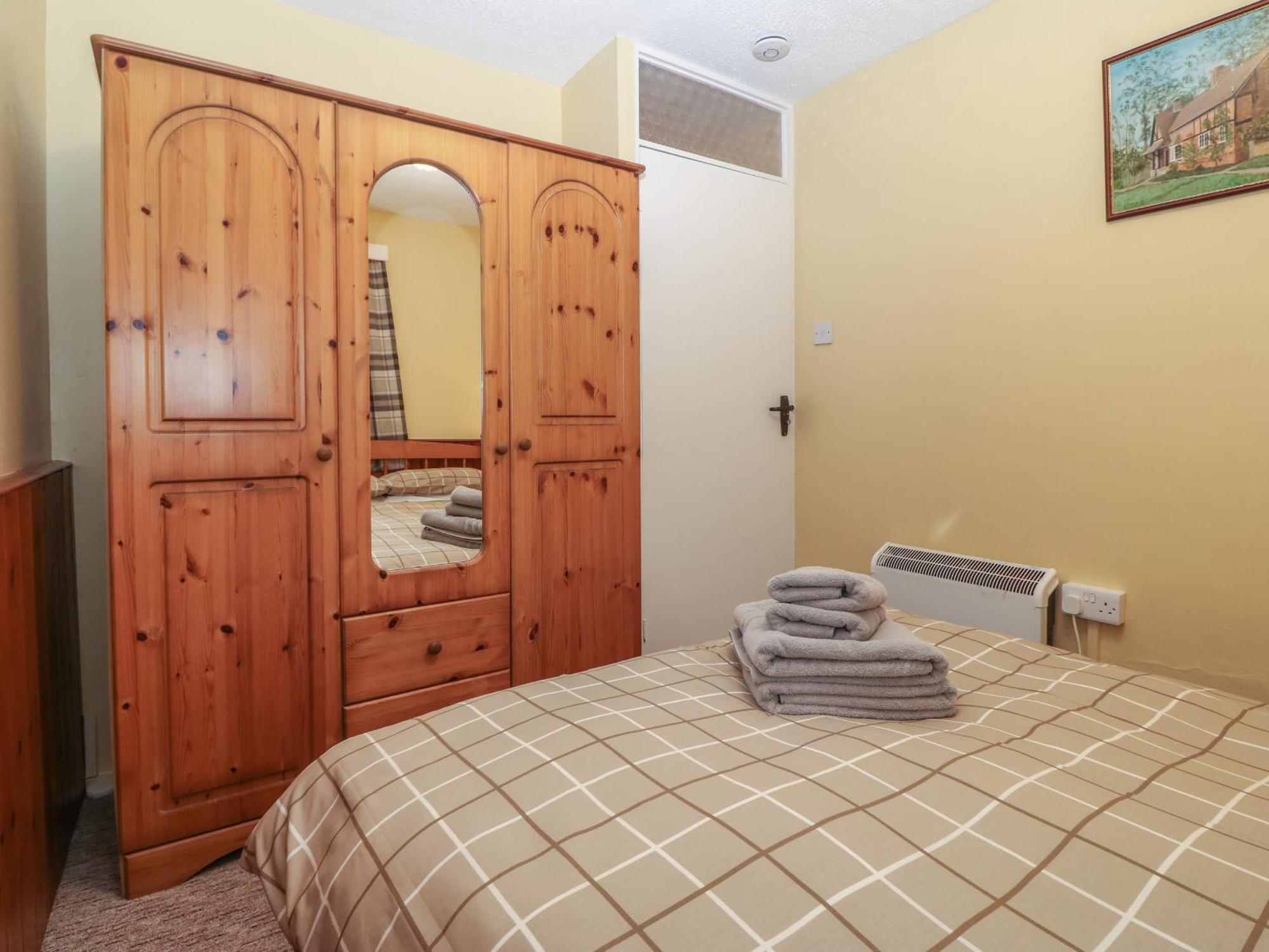 Ground Floor Apartment *